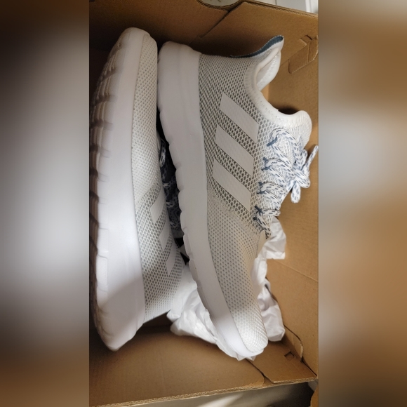 Adidas racer shoes women's - Picture 3 of 14